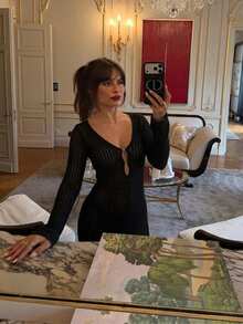 Vestido Maxi de Manga Larga con Cuello en V y Tejido Abierto - Negro - Ver 4