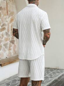 男士紋理短袖單排扣襯衫與短褲休閒套裝 - 白色 - 查看 2