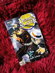 Comics & Graphic Novels - Single Book - View 3