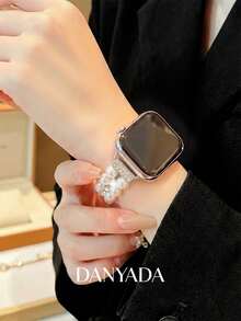 Bracelet/Bracelet de montre, style femme, bracelet à double rangée de perles et diamants de couleur starlight haut de gamme, bracelet réglable à perles et diamants de couleur starlight, compatible avec Apple Watch 38/40/41/42/44/45/46/49 mm, compatible avec Apple Watch Series Ultra3/2/1/Se/11/10/9/8/7/6/5 4/3/2/1, accessoire de mode haut de gamme - Gris pâle - Voir 4