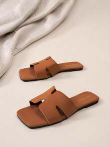 MICCOM 2026 Women's Summer New Square Toe Flat Plus Size Sandals Casual Fashion Vacation Beach Shoes Square Toe Black Slide Sandals - Brown - View 4