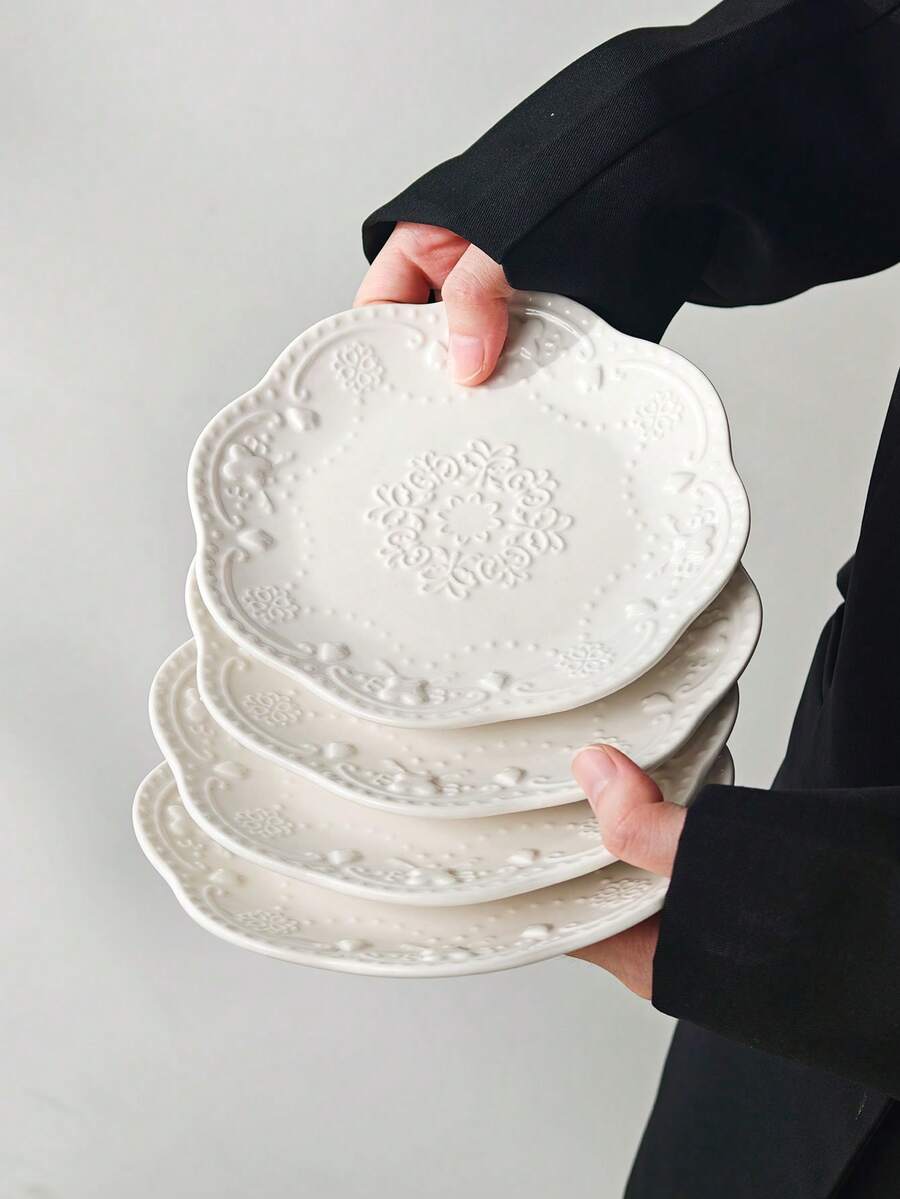 1pc/2pcs/4pcs European Style Cake Dessert Plate, 6-Inch Ceramic Small Dish, Small Round Flat Plate, Fruit Plate, Snack Plate, Nut & Candy Plate, Appetizer Dish, Cake & Dessert Plate, Multi-Purpose, Party Supplies, Hotel Tableware, Elegant Gift