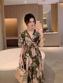 女款新款優雅浪漫花卉修身喇叭裙 夏季度假 - 軍綠色 - 查看 2