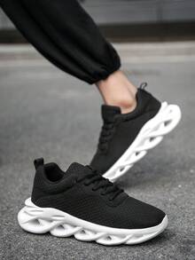 Men's Classic Fashion Black & White Contrast Lace-Up Low-Top Casual Sports Shoes, Blade Design Height-Increasing Sole Comfortable Versatile Training Running Shoes - White and Black - View 7