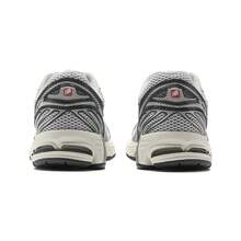 New Balance Men Casual Athletic Shoes - Multicolor - View 5