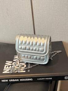 Estilo Primavera/Verano, Diseño Simple y Práctico, Material de Alta Calidad. Decorado con Bordado de Strass y Correa de Cadena Plateada, Se Puede Llevar en el Hombro o Bajo el Brazo, Una Bolsa Mini para Lápiz Labial Muy Adecuada para Llevar. - Plateado - Ver 7