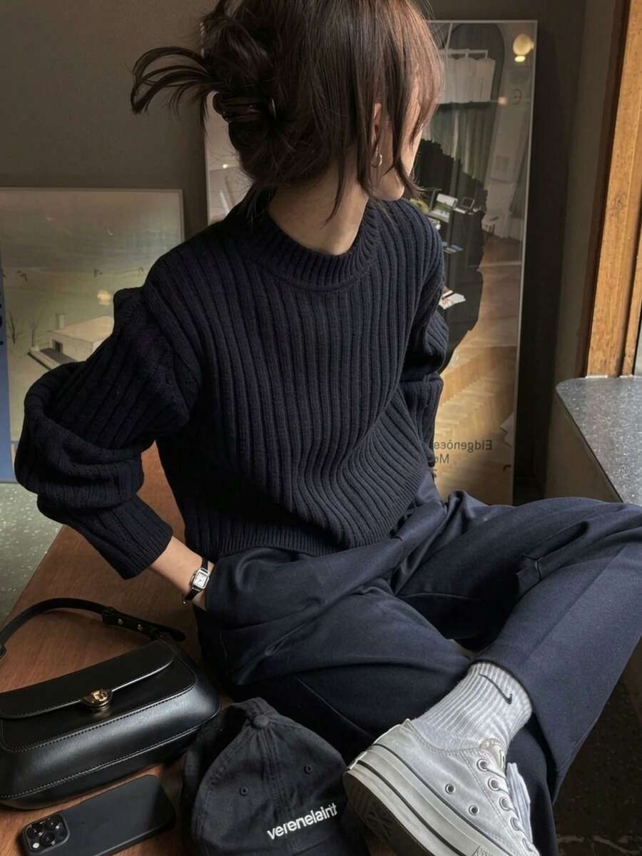 New Navy Blue Half-High Neck Ribbed Knit Sweater, Vertical Texture Slimming And Fitted, Soft And Skin-Friendly. Minimalist Korean Slouchy, Clean Look When Worn Alone, Also Pairs Well With Coats, Versatile For Autumn/Winter, Dark Color Low-Key And Textured, Suitable For Daily Commute - Navy Blue - View 1
