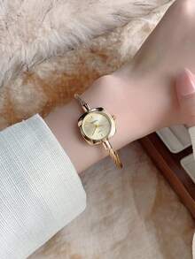 1件方形金色女士石英手錶手鍊，極簡時尚優雅，適合日常佩戴，節日禮物首選 - 金色 - 查看 4