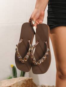 Evertop Surf Original Design Glossy Metal Chain Oval Cloud Pattern Resin Rhinestone Flip Flops, Detachable Decorative Chain, Luxury Square Toe Soft Sole Beach Vacation Sandals, Bohemian Style Seaside Photography Prop Women's Flat Flip Flops, Holiday Gift Choice - Coffee Brown - View 2