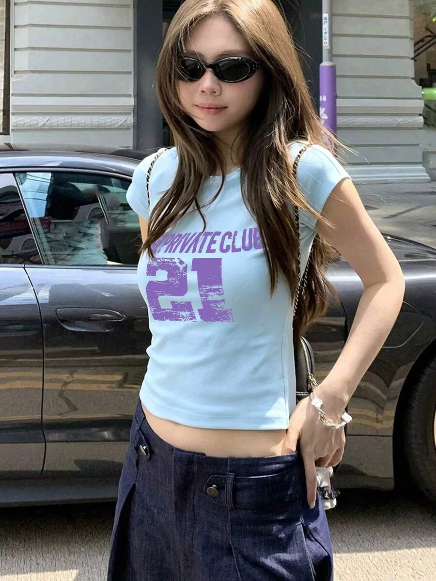 女款圓領短袖T恤，夏季新款數位圖案與字母印花，美式辣妹風，時尚休閒百搭修身短版上衣