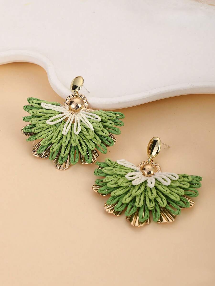1 Pair Handmade Gradient Color Peacock Tail Flower Pendant Earrings, Unique Design, Suitable For Vacation, Party And Daily Wear - Green - View 1