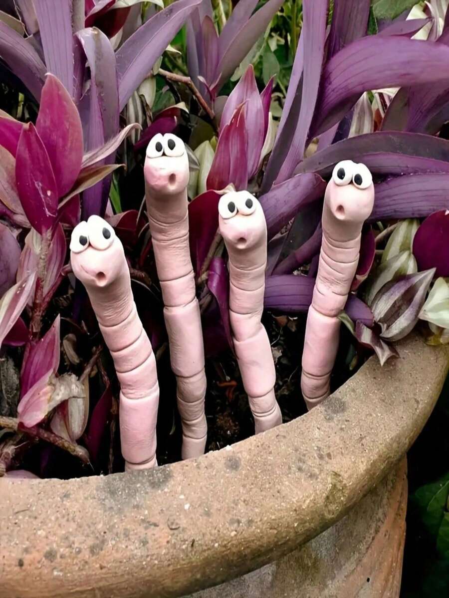 1/3/5 pezzi Decorazione pianta verme disperato carino - Accessori da giardino e cortile in silicone e resina con cartello "Bevi me", senza batteria, perfetto per piante da interno/esterno, tema Ognissanti, stile classico, decorazione da giardino, design scherzoso, decorazione durevole, ornamento da giardino, decorazione da giardino esterno, decorazione Ognissanti, accessori da giardino, grande decorazione da giardino - A - Visualizzare 1