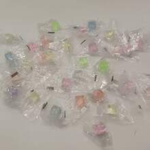日式蒸包造型壓力玩具 6cm (2.36in) 與 10cm (3.94in) 軟 TPR 材質慢回彈壓力球,可愛烘焙設計紓壓玩具,適合成人與青少年作為感官工具,趣味辦公室裝飾 - 彩色 - 查看 9