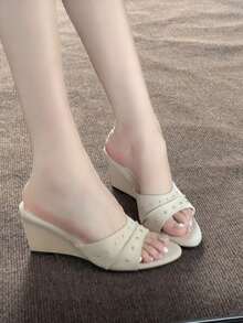 Women's Comfortable Height-Increasing Rivet Decor Solid Color Open Toe Mule Shoes Thick Sole Wedge Heel Sandals Slippers Minimalist Korean Style Daily Beach Summer Beige Faux Suede Wedge Mule Slippers - White - View 13