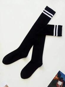1/10/20 Pasang Kaos Kaki Wanita Sepanjang Musim Warna Polos Minimalis Serbaguna Nyaman Personalisasi Dua Garis di Atas Lutut - Hitam dan Putih - View 6
