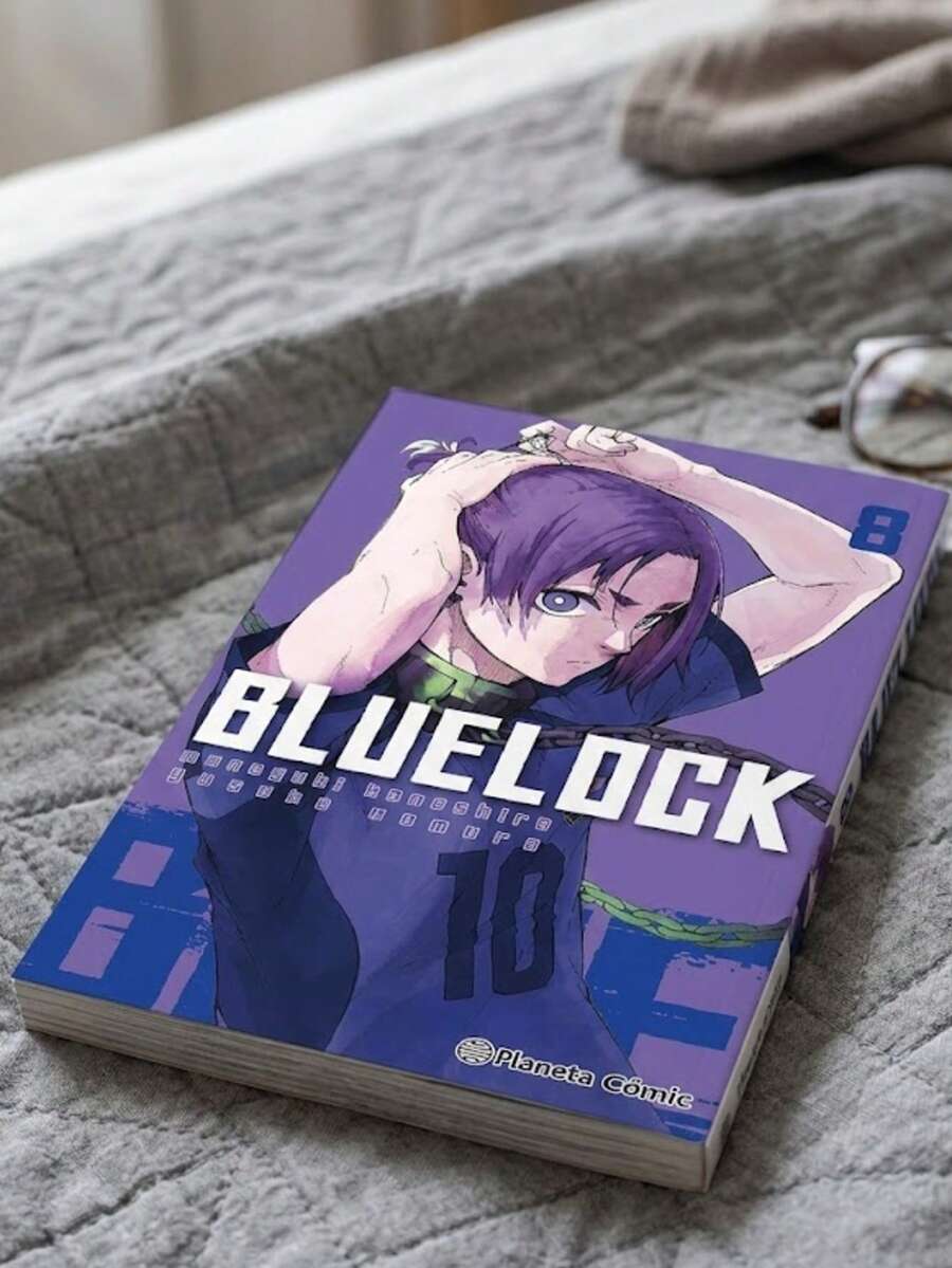 Comics & Graphic Novels - Single Book - View 1