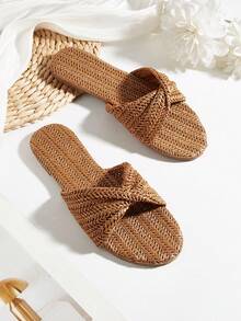 Brown Straw Woven Handmade Twisted Decor Flat Sandals For Women, Bohemian Style, Vacation Style, Daily Wear, Versatile, Random Twisted Direction And Pattern, Random Straw Woven Texture - Brown - View 1