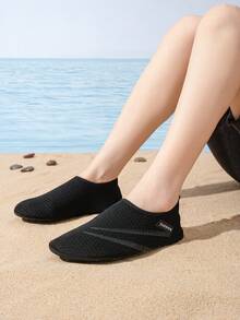 Children's Black Textured Water Shoes, Unisex Breathable Beach Water Shoes, Lightweight & Comfortable, For Seaside Play - Black - View 10