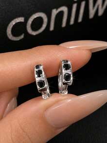 ConiiW 1 Pair 925 Sterling Silver 0.3ct Black/White Moissanite Hip Hop Rock Style Unisex Earrings/Earrings, Suitable For Daily Wear, Dates And Parties - Black - View 5