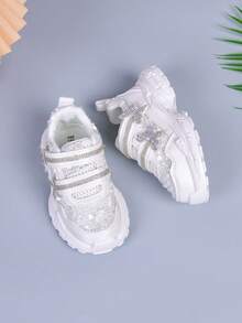 1 Pair Girls' Rhinestone Butterfly Sneakers, Toddler Hook And Loop Versatile Princess Style Thick Sole Casual Shoes, Mesh Breathable Princess Style Chunky Sneakers, Soft Sole Non-Slip Hook And Loop Children's Casual Shoes - White - View 4