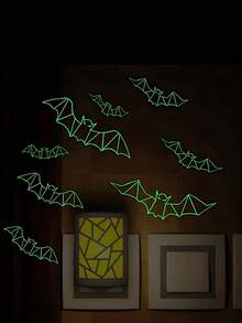 48 piezas Pegatinas de pared de murciélagos que brillan en la oscuridad para Halloween, calcomanías de murciélagos 3D realistas y aterradoras de color negro fluorescente, adecuadas para decoración del hogar espeluznante, decoración de fiesta de Halloween, pegatinas de pared DIY, decoración interior de baño - Ver 3