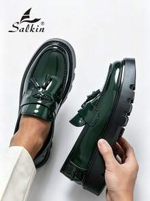 Salkin 新款英式設計男士粗齒底樂福鞋 流蘇厚底一腳蹬樂福鞋 平價品牌感舒適圓頭紳士正裝鞋 商務漆皮亮面鞋 素色鞋面 防滑耐磨增高厚底鞋 日常休閒男士情侶約會出遊百搭鞋 派對宴會婚禮新郎鞋 男士社交鞋 節日禮物 全季適用 - 墨綠色 - 查看 9