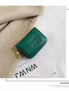 Unisex Crocodile Embossed Patent Leather Glossy Accordion Card Holder With Multiple Slots, Wallet And Card Holder In One - Green - View 4