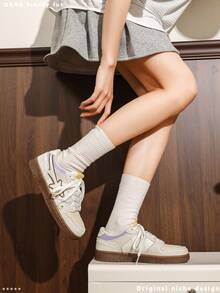 Q-AND Women's 2026 New Flat Non-Slip Casual Sports Skate Shoes, Street Star Design Y2K Dopamine Lace-Up Low-Top Lightweight Comfortable Athletic Sneakers - Beige - View 4