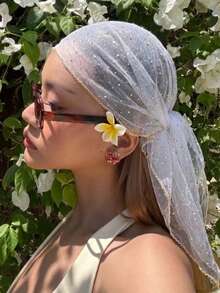 1件 2026春季新款女式時尚純色刺繡印花水鑽圍巾，極簡優雅風格，輕盈透氣，休閒百搭，適合日常穿著，四季皆宜（輕量款，建議手洗以確保產品性能） - 白色 - 查看 4
