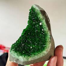 1 Rare Green Quartz Crystal Cluster, Mineral Crystal Cave Specimen, Independent Free-Form Shape, Creative Gift And Collectible, Perfect Home Decor Art Collection, Unique Easter, Halloween, Christmas, Holiday Gift - Green - View 8