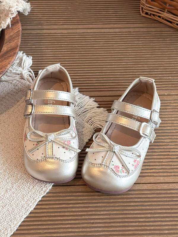 1 Pair Spring/Autumn Toddler Girls Vintage Floral Double Buckle Mary Jane Shoes, Shiny Silver Trim Bow, Soft Sole, Non-Slip Rubber Bottom, Pink Floral And Blue Floral, Suitable For Wedding Flower Girl, Birthday Party, School, Outing, Versatile, Breathable, No Blisters, Princess Dress Shoes