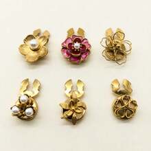 1 Pc Assorted Flower Cufflinks With Pearl & Enamel, No-Sew Formal Shirt Accessories For Men - Gold - View 2
