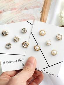 10pcs Seamless Anti-Slip Pearl Brooch Buttons, Adjustable Waist Belt Tightening Buckle, Rhinestone Flower Invisible Fixing Pin, Suitable For Shirts, Dresses And Clothing - White - View 5