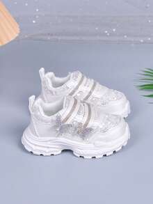 1 Pair Girls' Rhinestone Butterfly Sneakers, Toddler Hook And Loop Versatile Princess Style Thick Sole Casual Shoes, Mesh Breathable Princess Style Chunky Sneakers, Soft Sole Non-Slip Hook And Loop Children's Casual Shoes - White - View 3