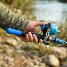 KecchKrezing Pink & Blue Solid Color Lure Fishing Rod Set, Telescopic Plug-In Rod With Closed Button Reel, Bucket Net And Storage Bag, Family-Friendly Portable Fishing Kit - Blue - View 6