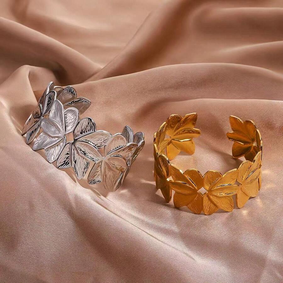 1pc 18K Gold Plated Gold & Silver Stainless Steel Petal Patchwork Bracelet, Fashion Versatile Casual Elegant Classic Chunky Jewelry, Suitable For Women, Friendship Gift, Romantic Gift, Holiday Gift, Daily Wear - Petal Patchwork Bracelet - View 1