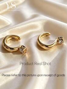 1 Pair Fashionable Gold Earrings, Rhinestone Ear Cuff Clip-On Earrings For Women, Minimalist Luxury Delicate Earrings - Gold Solitaire - View 3