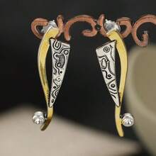 Two-Tone Embossed Streamlined Patchwork Vintage Niche Earrings, Women's Commute Date Gift - Silver - View 7