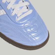 Adidas Samba JP Classic 情人節限定版 亮面皮革運動鞋 訓練鞋 KJ7302 - 藍色 - 查看 10