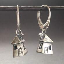 1 Pair Retro Mini House Shaped Earrings For Women, Wave-Style Earring Hook Design, Suitable For Casual Daily Wear - Silver - View 5