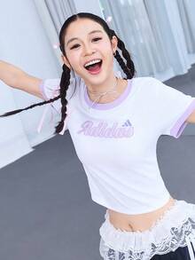 Adidas 女款 S GFX TEE 短袖針織無領 T-shirt TKC5435 - 白色 - 查看 2
