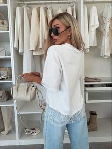 Top de punto de manga corta con cuello redondo de unicolor casual para mujer, con dobladillo de encaje en contraste, de longitud regular, adecuado para uso diario, blanco de verano - Blanco - Ver 2