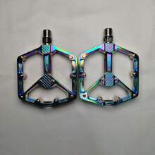 1 Set Colorful Bicycle Pedals Made Of Aluminum Alloy, Lightweight Design, Cool Anti-Slip Wide Pedals, Enhances Riding Performance, Suitable For Road And Mountain Bikes, Perfect For Cycling Gear - Multicolor - View 7