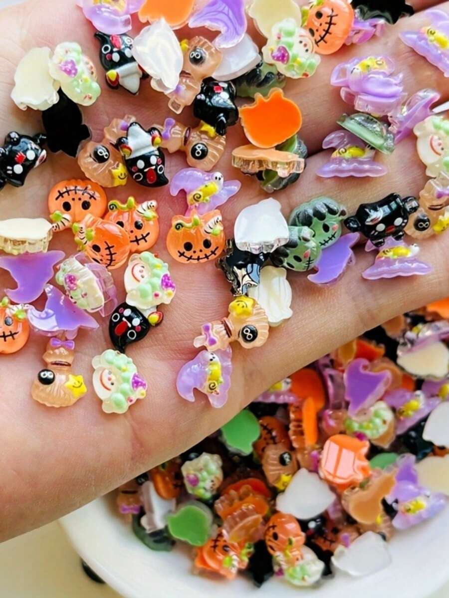 100pcs Halloween Gothic Style Pumpkin Head, Bat, Magic Hat Nail Art Charms, Random Styles, Suitable For DIY Nail Art, Scrapbook Decoration, Facial Expression Features, Jewelry Making, Perfect For Nail Art And Creative Projects - Multicolor - View 1