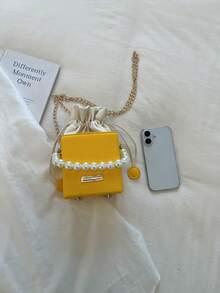 1 pieza Mini bolso bandolera de moda con cordón, de PU de unicolor con relieve a rayas y decoración de cadena de perlas, portátil, adecuado para el uso diario de las mujeres - Amarillo - Ver 3