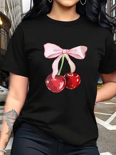 Top de mujer de manga corta y cuello redondo: cómodo, de puro y con un estampado de cerezas para un look adorable.