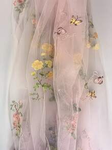 3件組 白色花卉桌旗 10英尺刺繡薄紗 春季野花桌旗 季節性夏季蝴蝶廚房餐廳紗飾 適用於嬰兒洗禮、婚禮派對、生日 (白色、粉色) - 三色堇花 - 查看 7