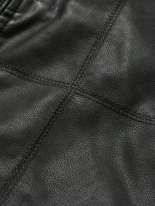 Men's PU Leather Motorcycle Jacket, Slim Fit Motorcycle Style Stand Collar Jacket, Fashion Quilted Detail Casual Jacket, Lightweight Spring/Autumn Windbreaker - Black - View 10