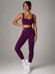 Fitness Set In Ribbed, Thick Polyamide - Top And Leggings - High Compression - Berenjena - Ver 3