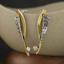 Two-Tone Embossed Streamlined Patchwork Vintage Niche Earrings, Women's Commute Date Gift - Silver - View 5